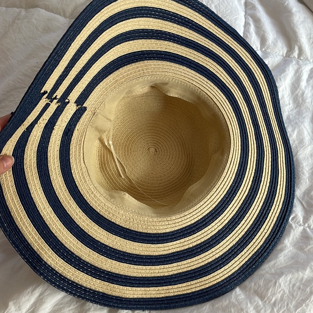 Sun hat - Picture 2 of 3